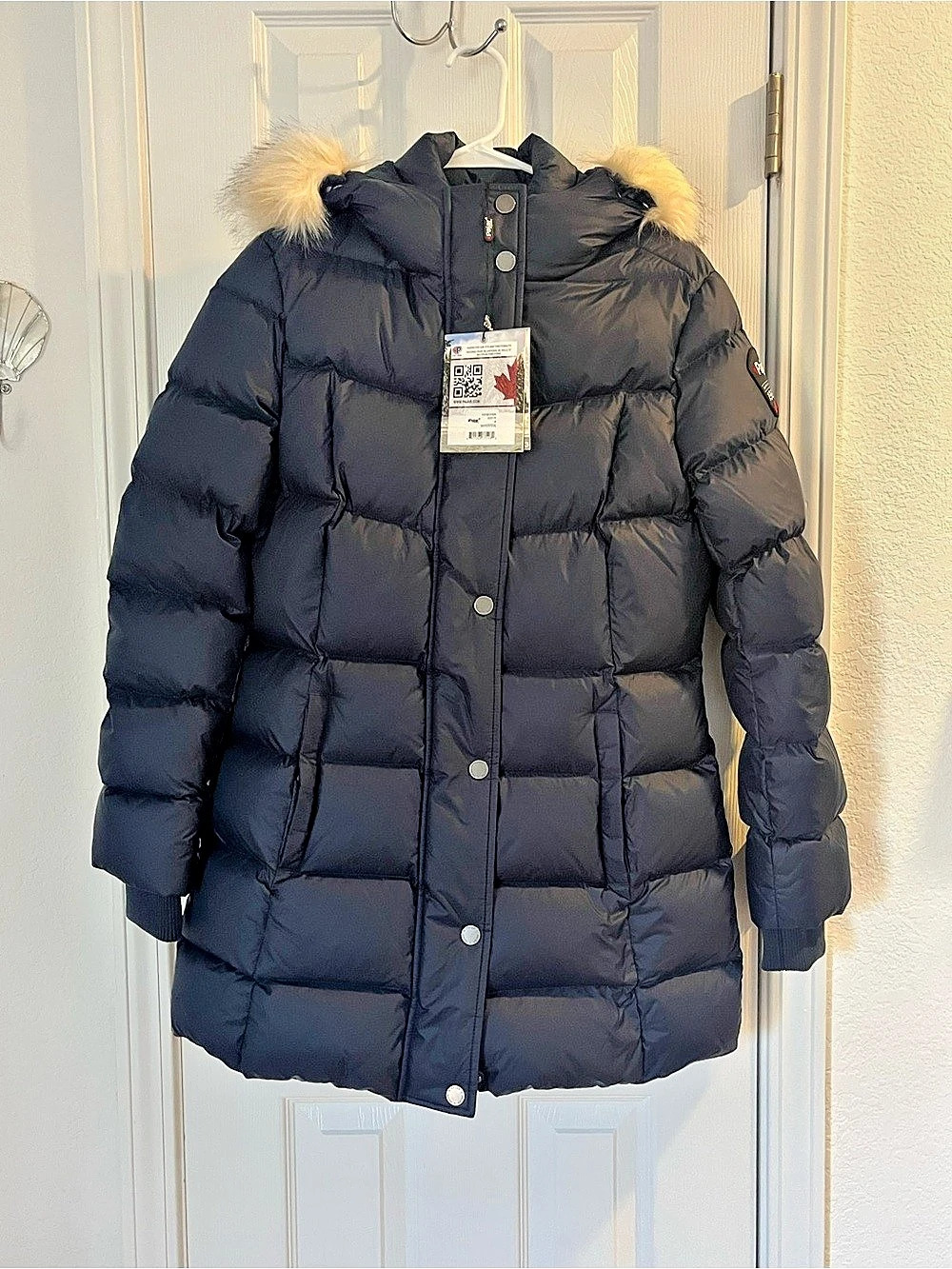Pajar puffer coat Fur Trim in Black Size Medium NWT